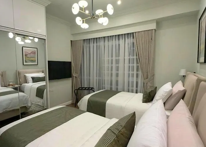 Modern 4br In Bgc Walk To Shangrila And Ascot Manila