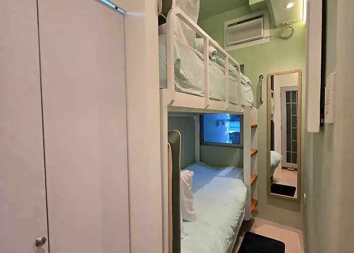 Modern 4br In Bgc Walk To Shangrila And Ascot Apartment Manila